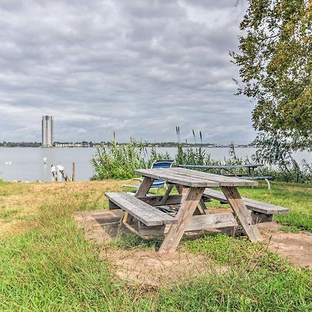 Spacious Kemah Clear Lake Home With Porch And Fire Pit Zewnętrze zdjęcie