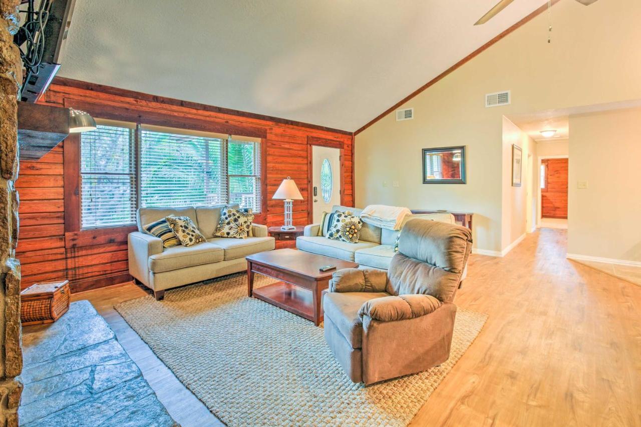 Spacious Kemah Clear Lake Home With Porch And Fire Pit Zewnętrze zdjęcie