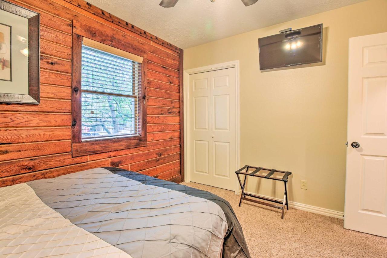 Spacious Kemah Clear Lake Home With Porch And Fire Pit Zewnętrze zdjęcie